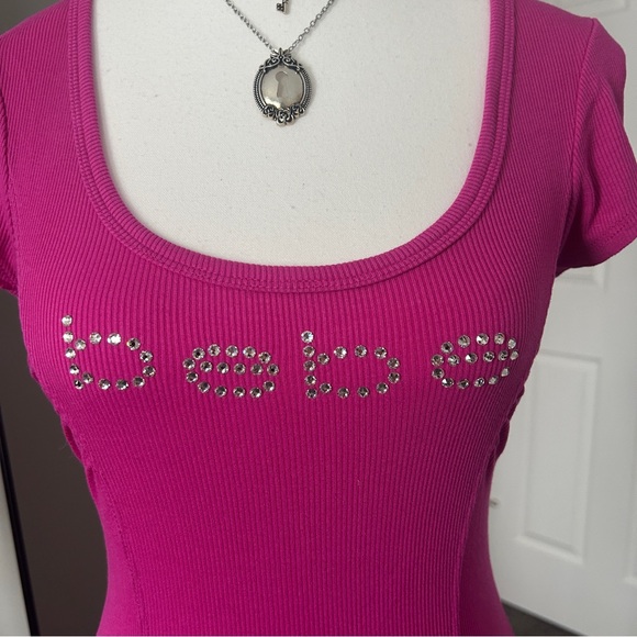 Y2K “Bebe” Magenta Pink Rhinestone Graphic Ribbed Short Sleeve Top - Picture 2 of 5